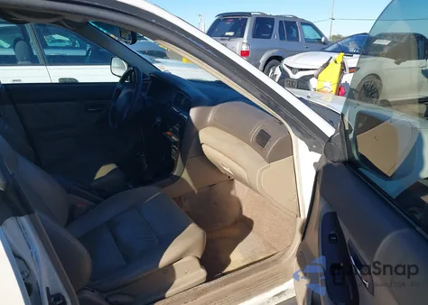 2001 Subaru Outback Limited z USA, uszkodzony, nr VIN 4S3BH686X16604702